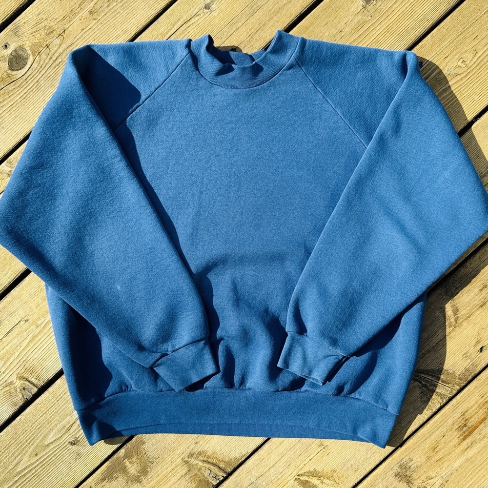 Vintage 90s Fruit Of The Loom Blank Crewneck Sweatshirt Blue USA XL